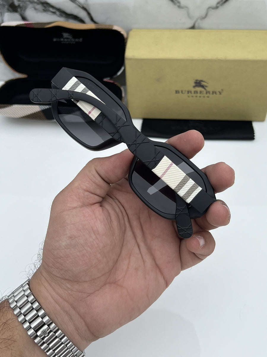 Burberry_1119_black