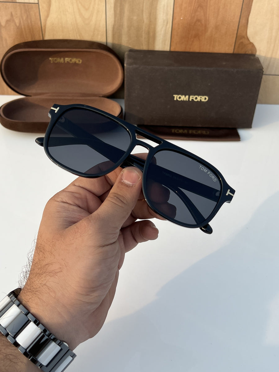 Tom forr_8802_black