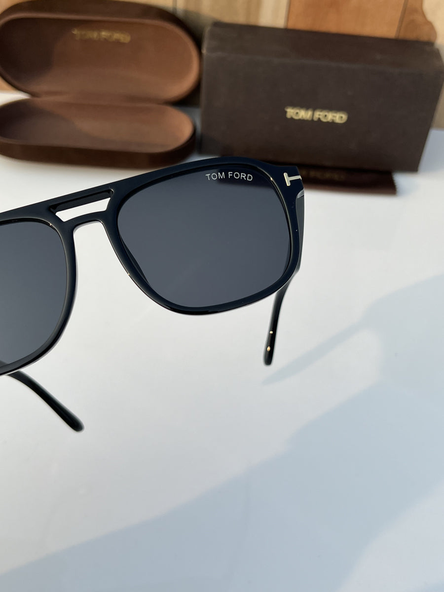 Tom forr_8802_black