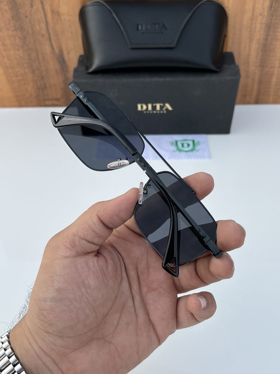 Dita_2536_black