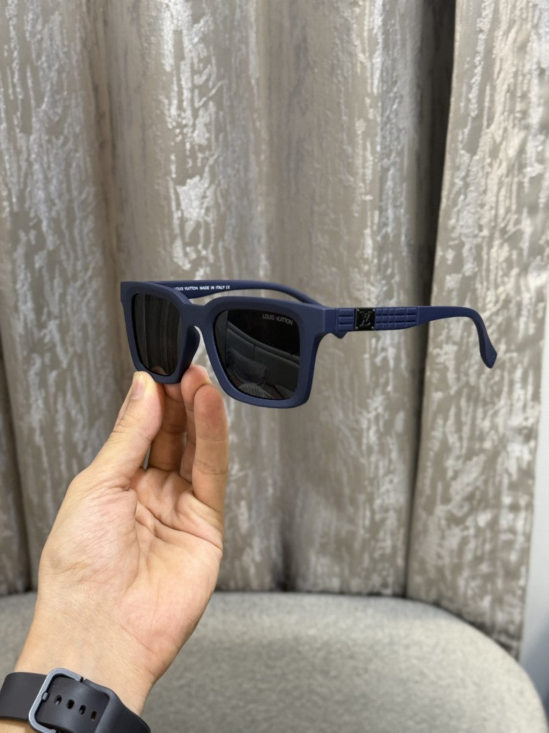Louis Vuitton LV 21183 Sunglass