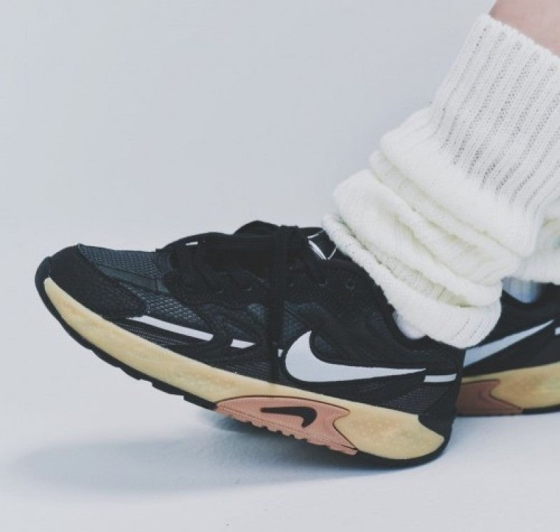 Nikkee. Jam Electric Black Gum