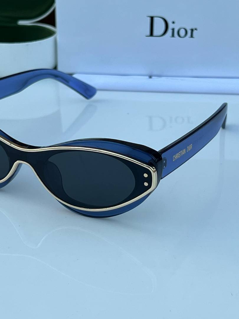 Dior_71558_blue