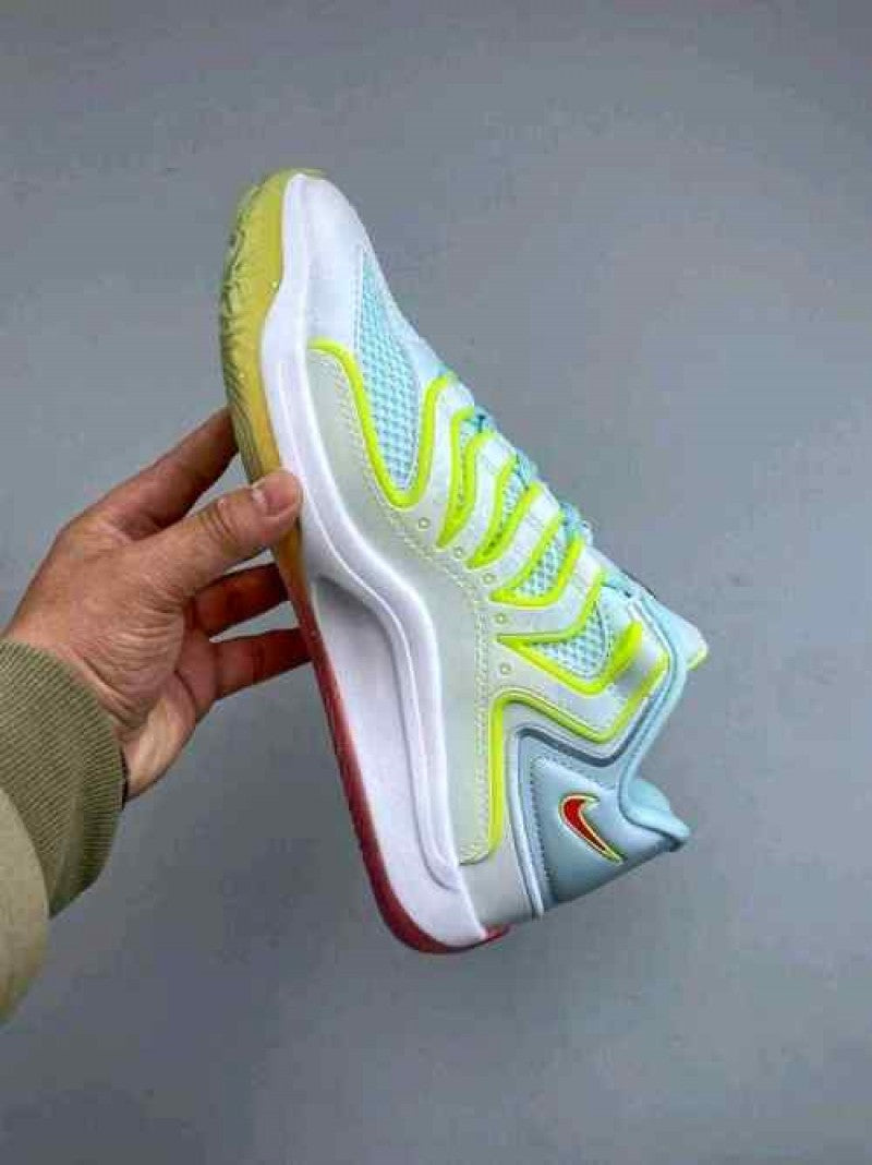 Nike KD 18 Christmas 2627
