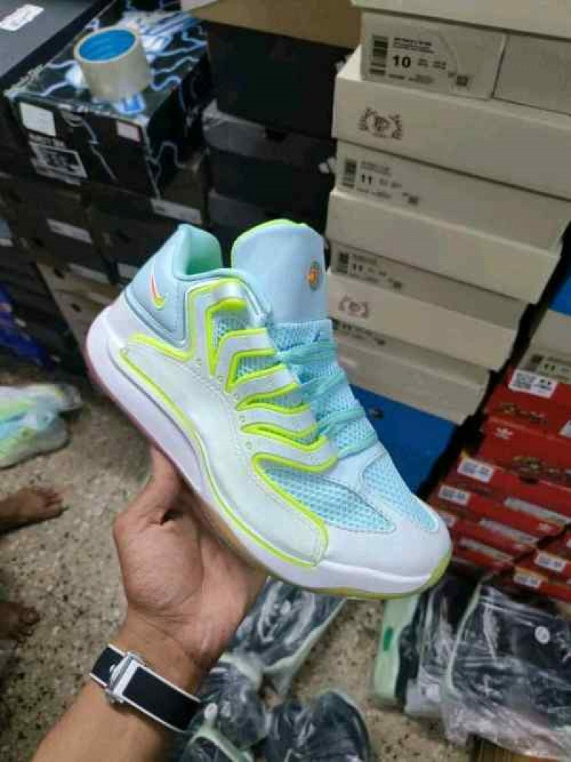 Nike KD 18 Christmas 2627