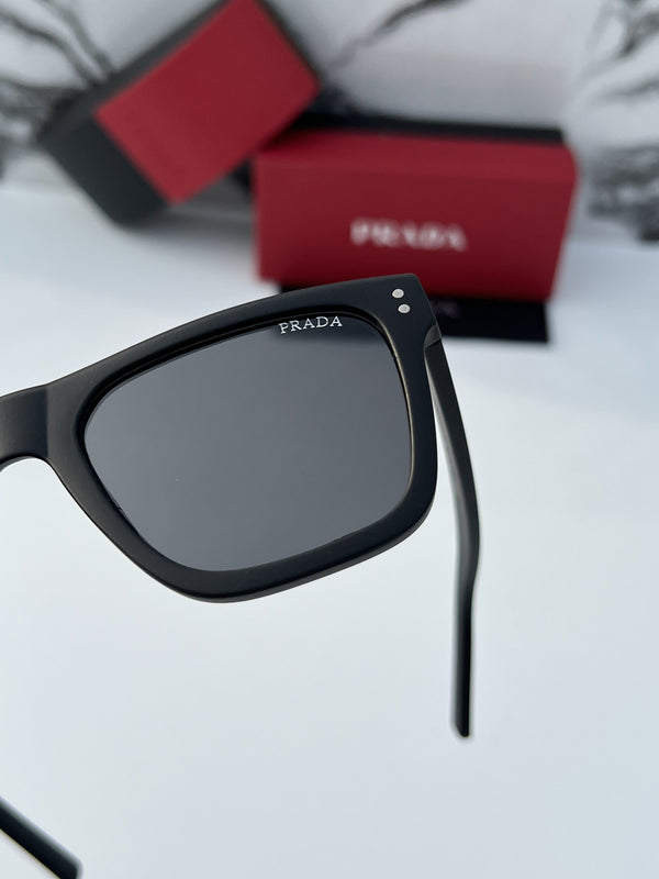Prada_3835_full_black