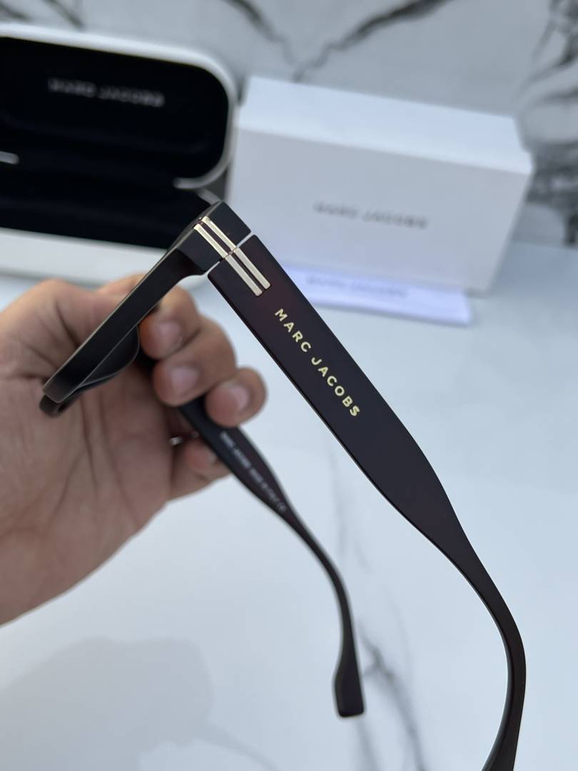 Marc_jacobs_1002_brown