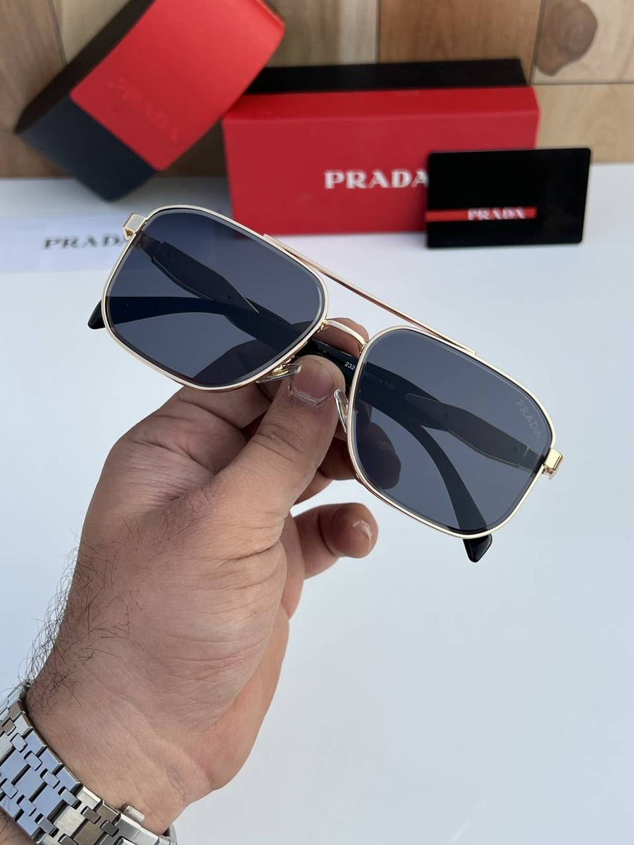 Prada_23244_gold_black