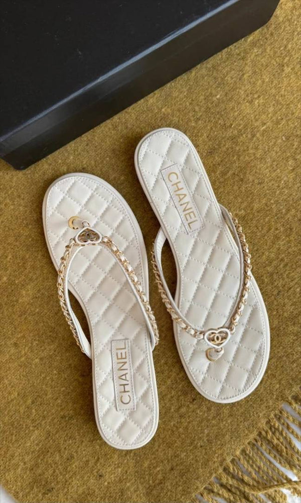 Chanel_Onsale_Thong_Flats_With_OriginalBox