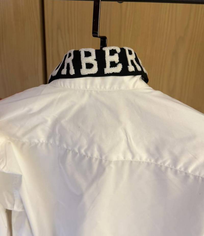 Burberry IMPORTED STORE ARTICLE SHIRT