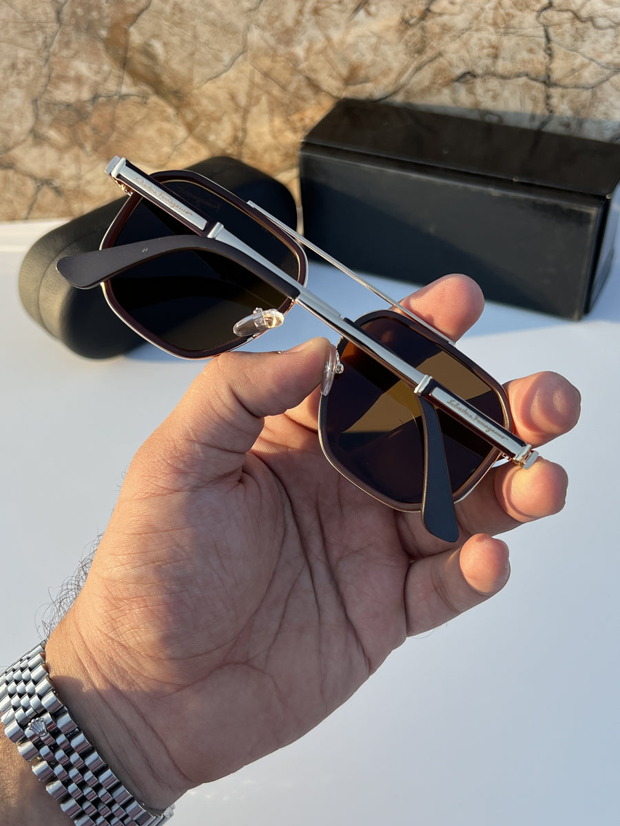 Ferragamo_294_gold_brown