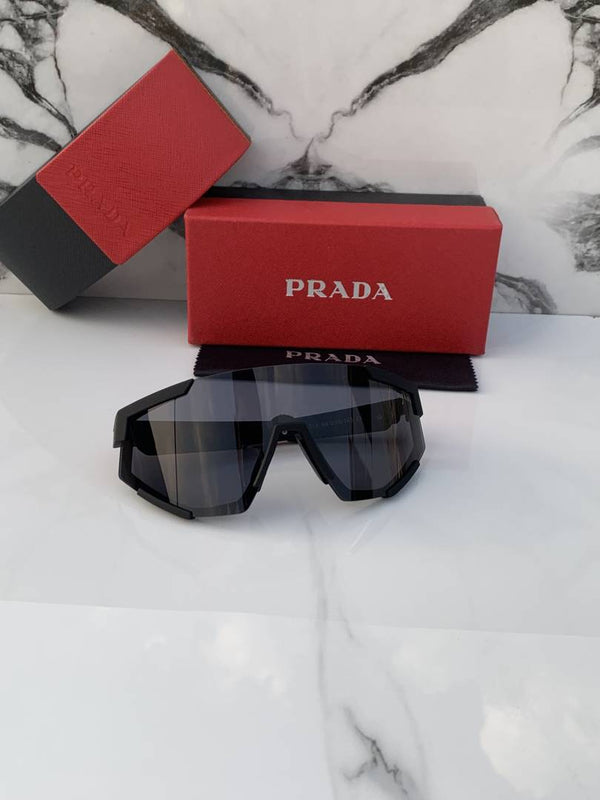 Prada_23053_full_black