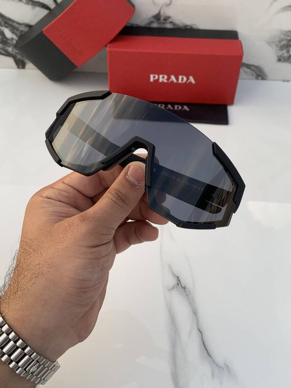 Prada_23053_full_black