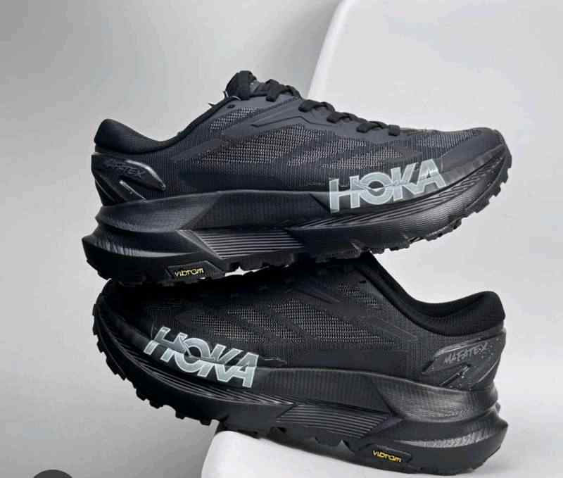 HOKA - Mafate X - Black Satellite Grey 220