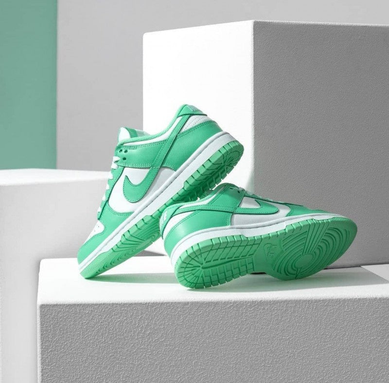 Nike Sb Dunk Low Green Glow