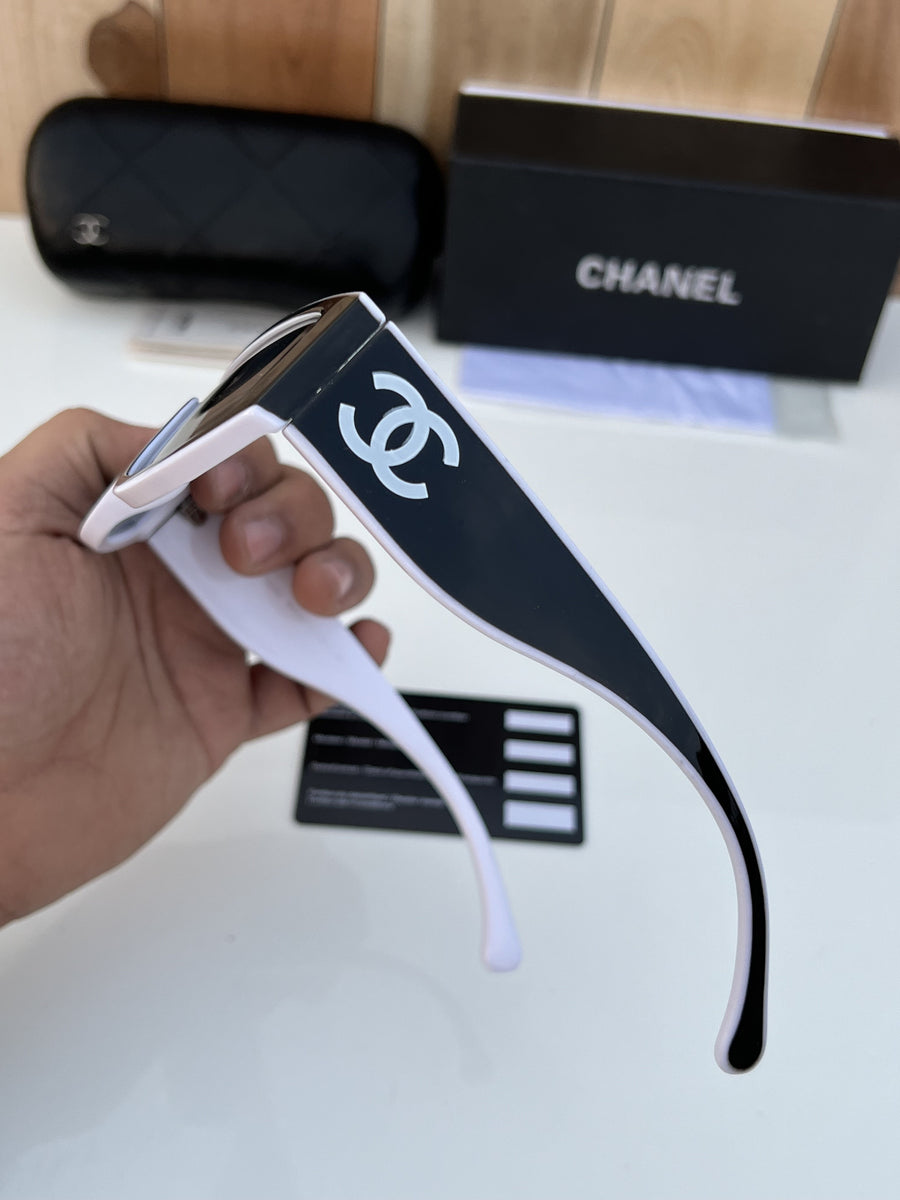 Chanel_1001_white_black
