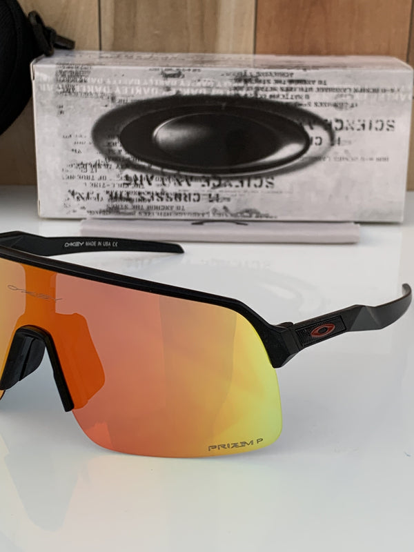 Oakley_9463_black_red