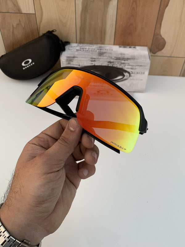 Oakley_9463_black_red