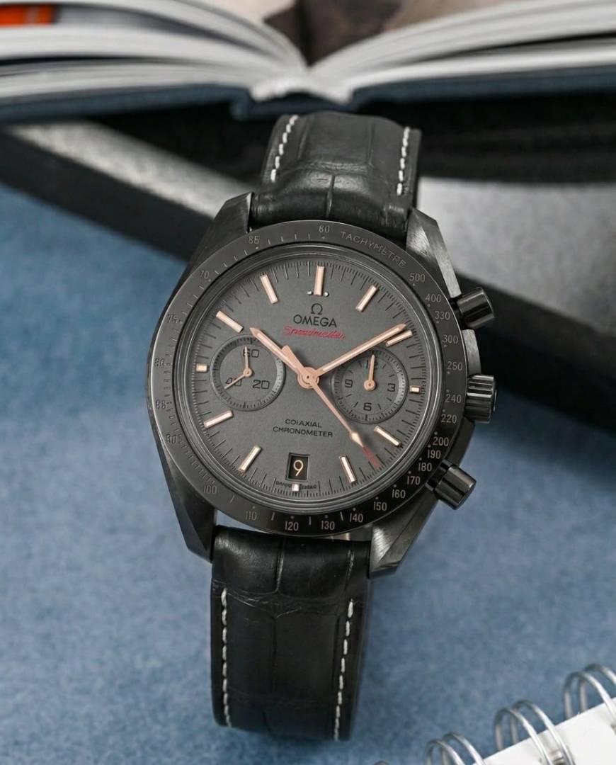 Omega speedmaster dark side of the moon sedna
