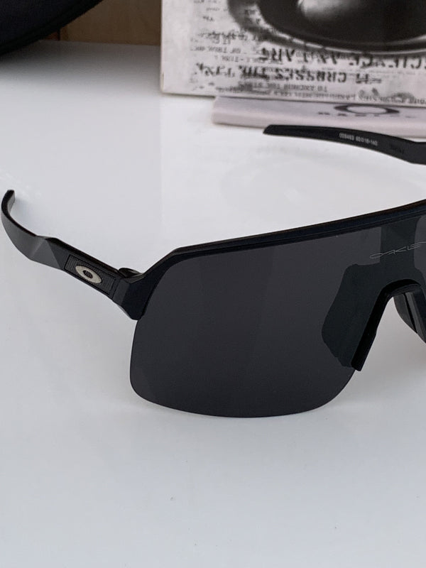 Oakley_9463_black