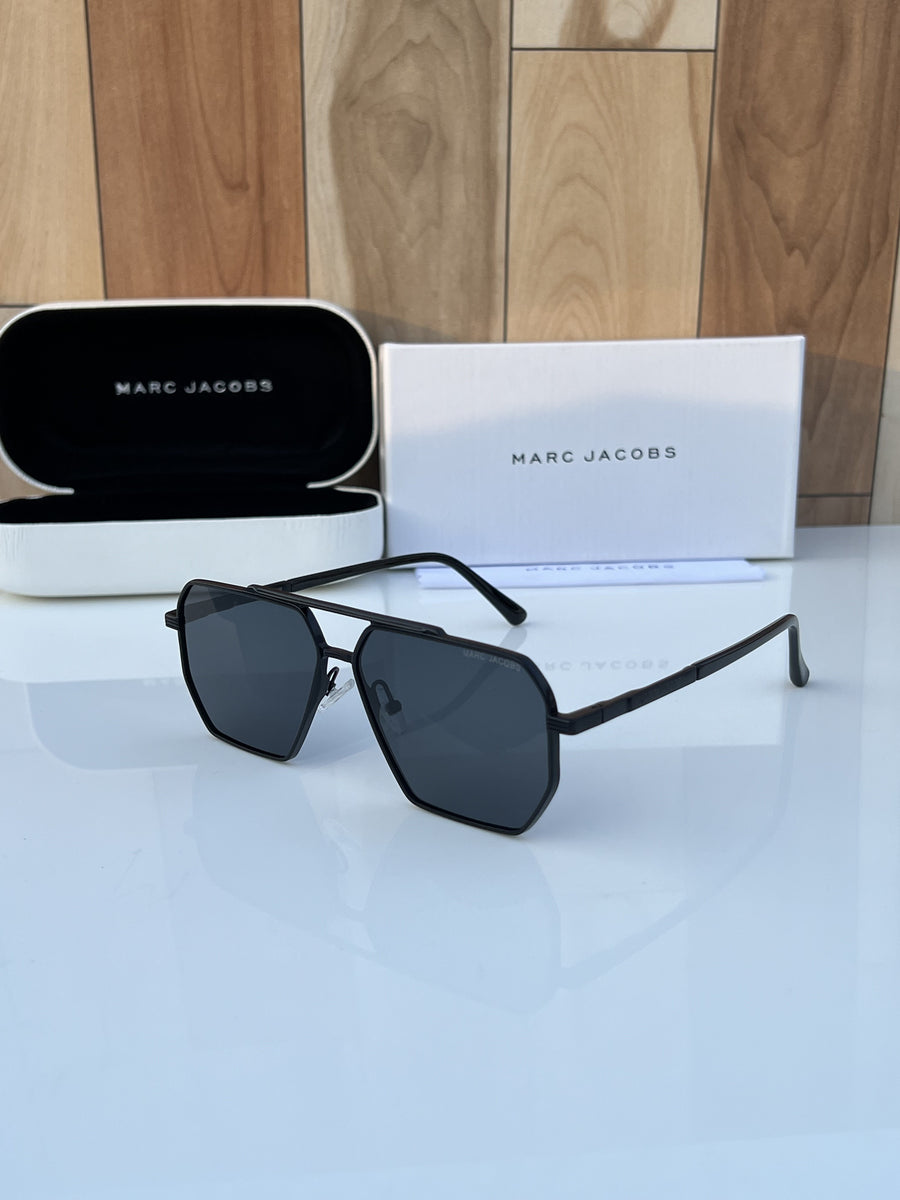 Marc_jacobs_510_full_black