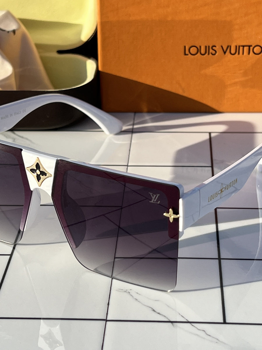 Louis Vuitton_3371_white_black