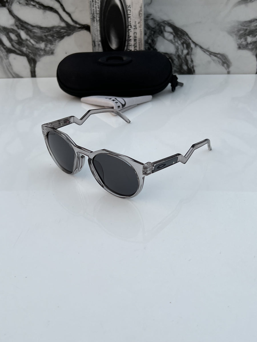 Oakley_9464_grey_black