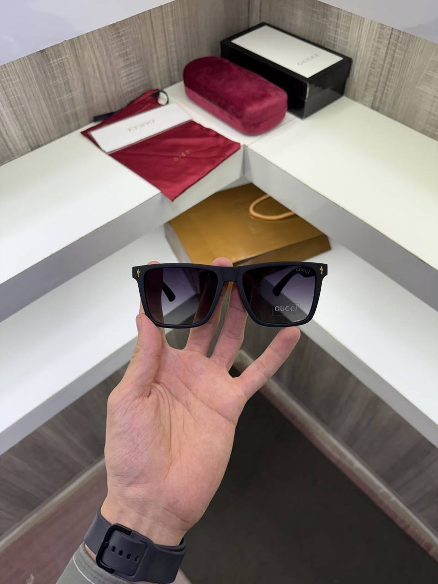 Gucci 69013 Premium sunglass (Matt Black)