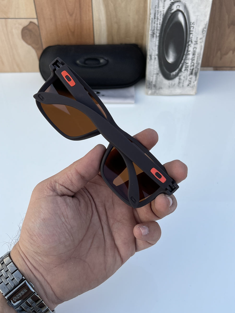 Oakley_3338_brown