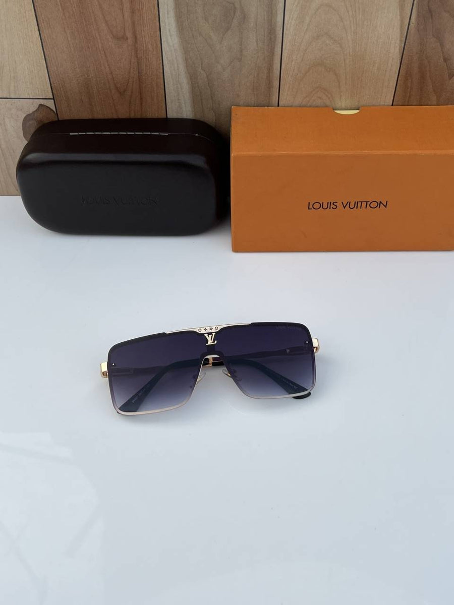 Louis Vuitton_24067_gold_black_shaded