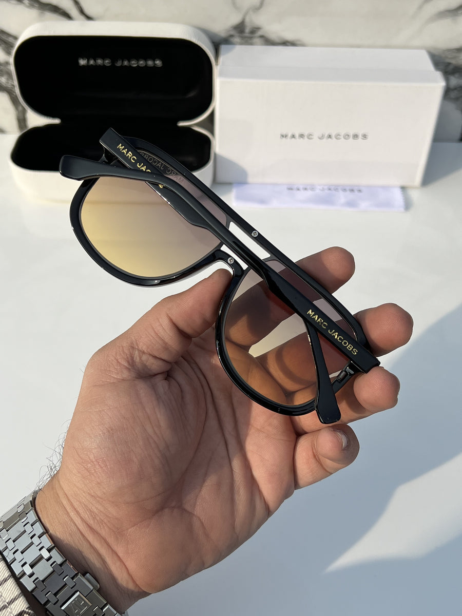 Marc_jacobs_1010_gun_black