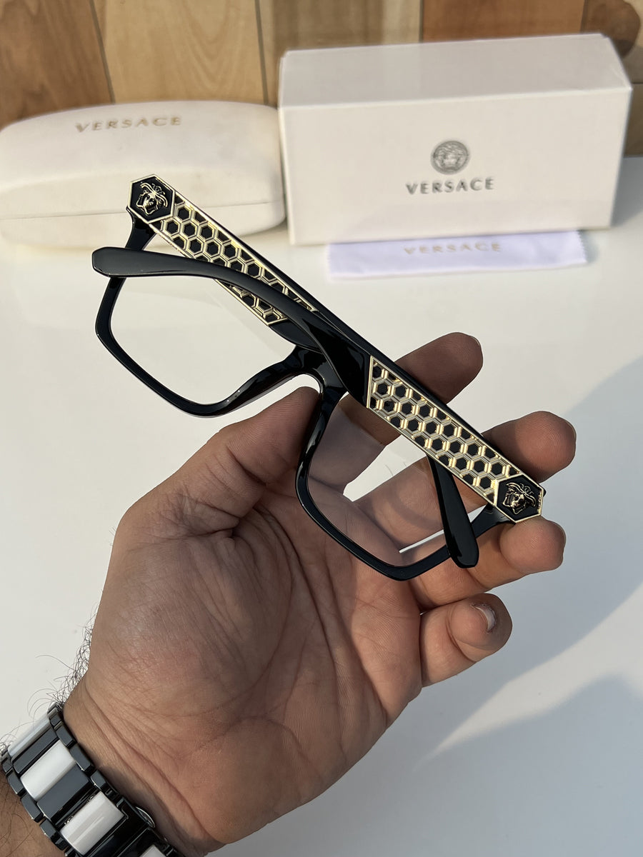 Versace_216_black_plano