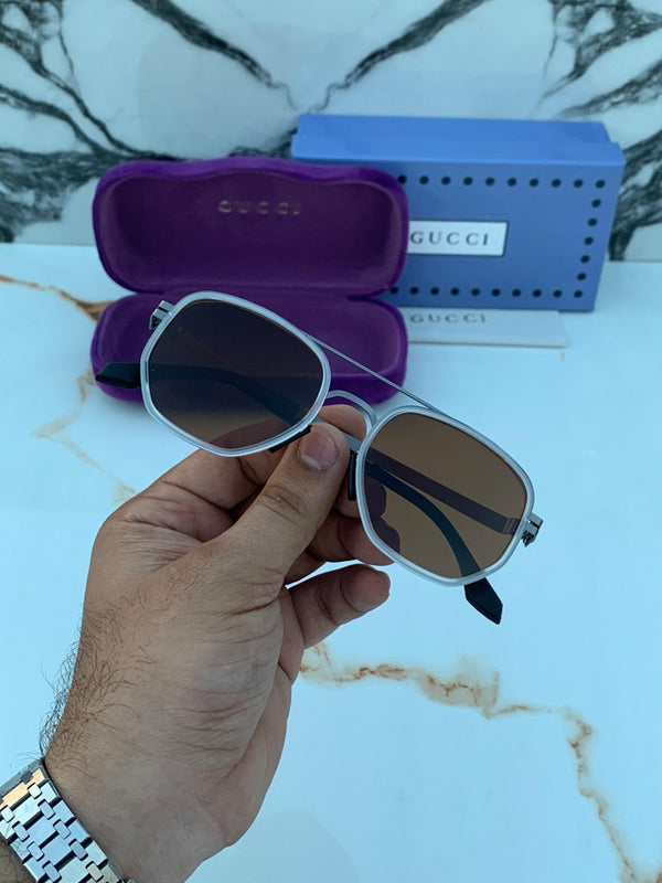 Gucci_011_white_brown