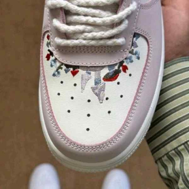 Nike air force 1 low mushroom women
