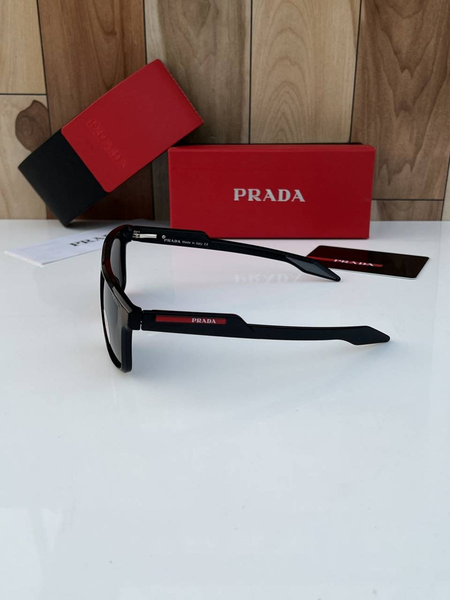 Prada_438_black