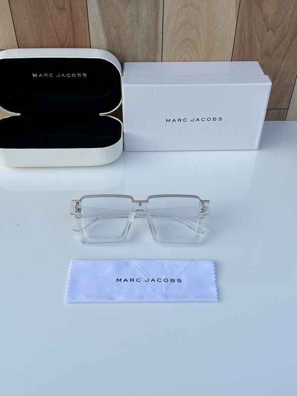 Marc_jacobs_6168_transparent_plano