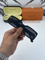 Louis Vuitton_5513_black