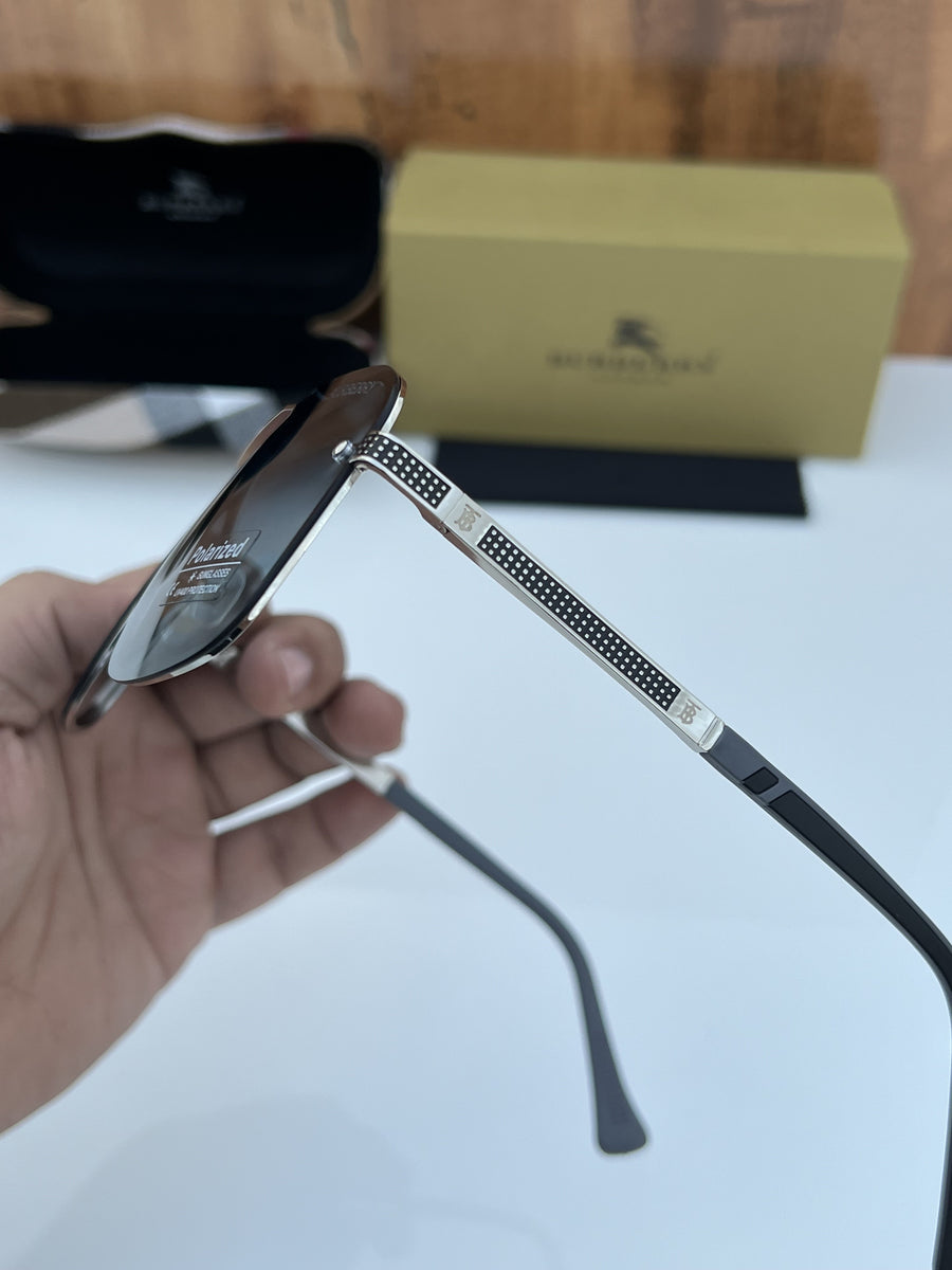 Burberry_503_silver_blue