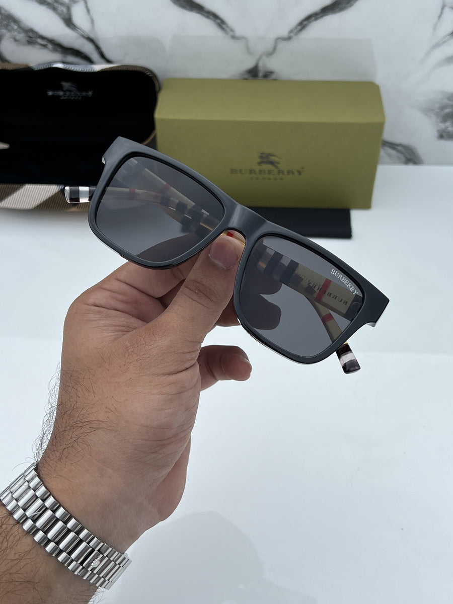 Burberry_4395_black