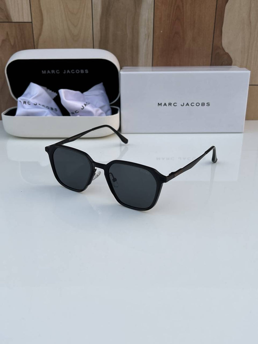 Marc_jacobs_502_full_black