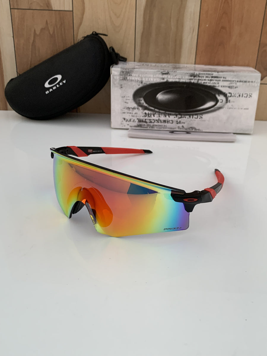 Oakley_9471_black_red