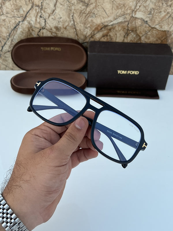 Tom forr_68236_black_plano