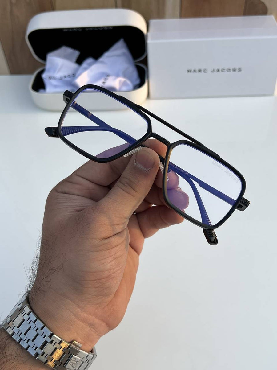 Marc_jacobs_505_black_plano
