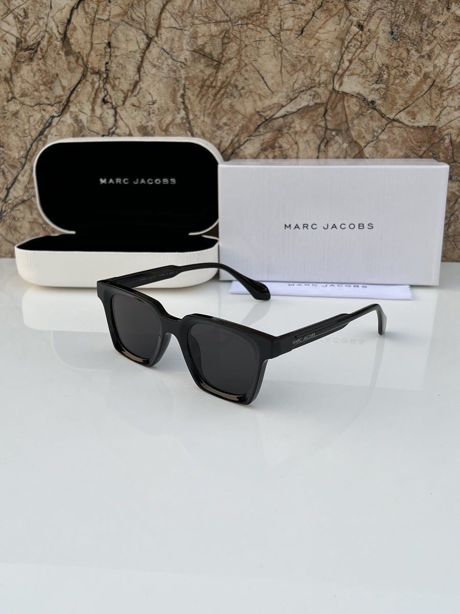 Marc_jacobs_5168_full_black