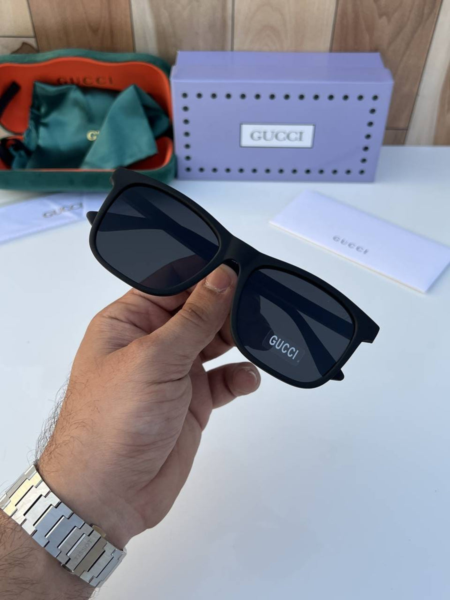 Gucci_381_matt_black