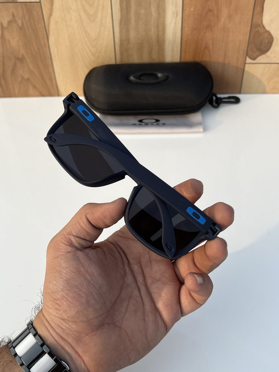 Oakley_3338_matt_blue