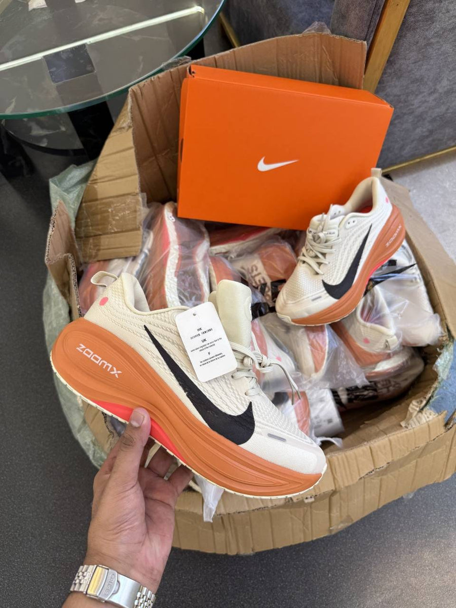 Nike vomero plus light khaki