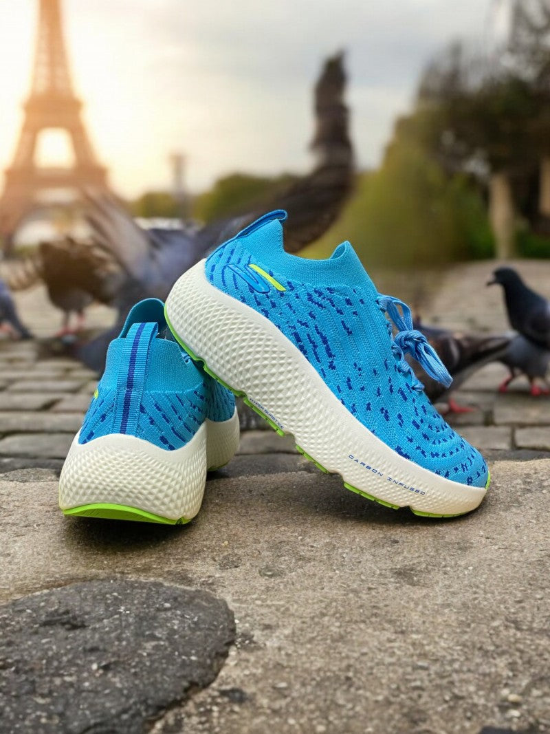 .Sketchers hyper bust ice sky blue