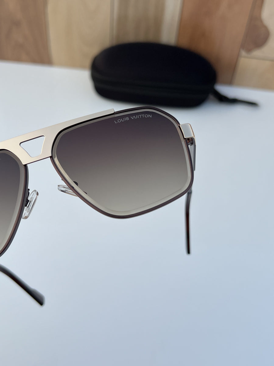 Louis Vuitton_120_gold_brown