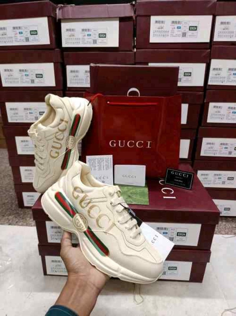 Gucci Rhython Sneakers 425